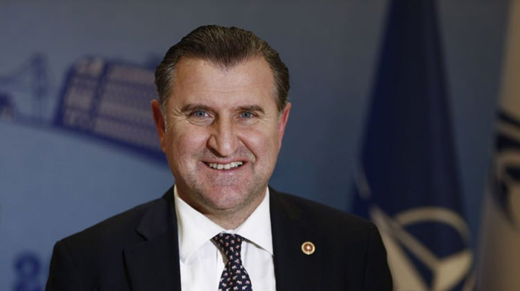 osman_askin_bak_kimdir_kac_yasinda_ve_nerelidir_1500466398_7354.jpg